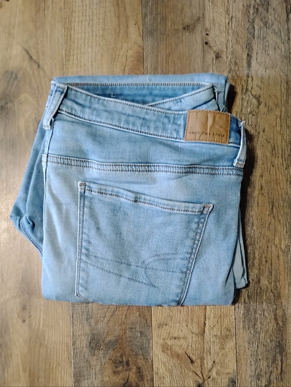 American Eagle Outfitters Super Hi Rise Jeggings Rip Hem Women's Size: 16